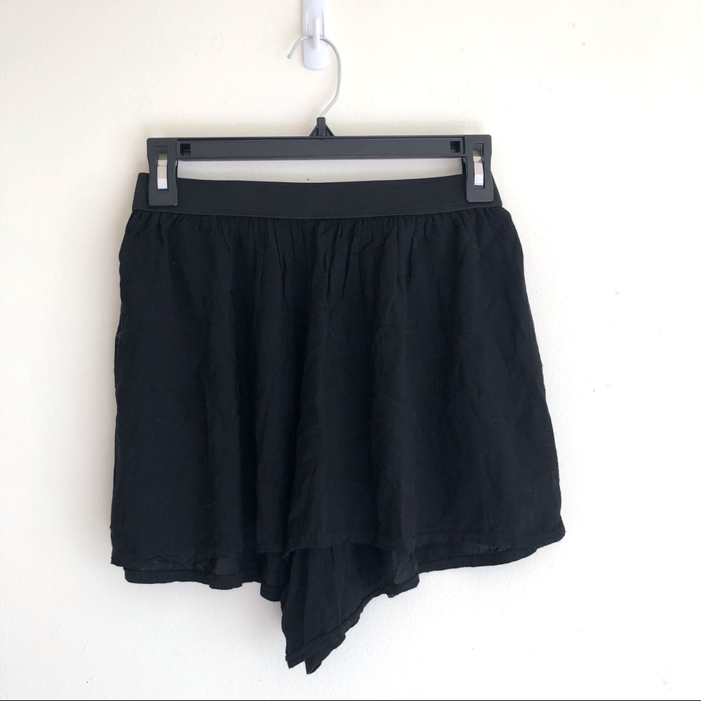 🎀 5/$25 Brandy Melville elastic waist flowy black shorts sz one size
